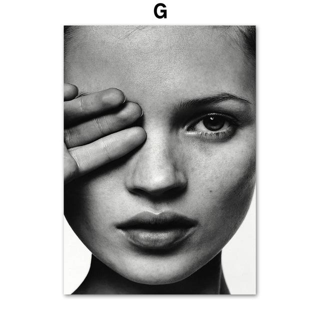 

Постеры на скандинавскую тему, настенная живопись на холсте, черно-белая девушка с ананасом и принтами, настенные панно для декора гостиной 50x70cm No Frame