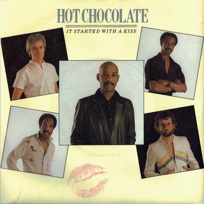 Disco de 7 polegadas HOT CHOCOLATE - Começou Com Um Beijo RAK344 RAK 1982 Reino Unido Soul/Funk Usado