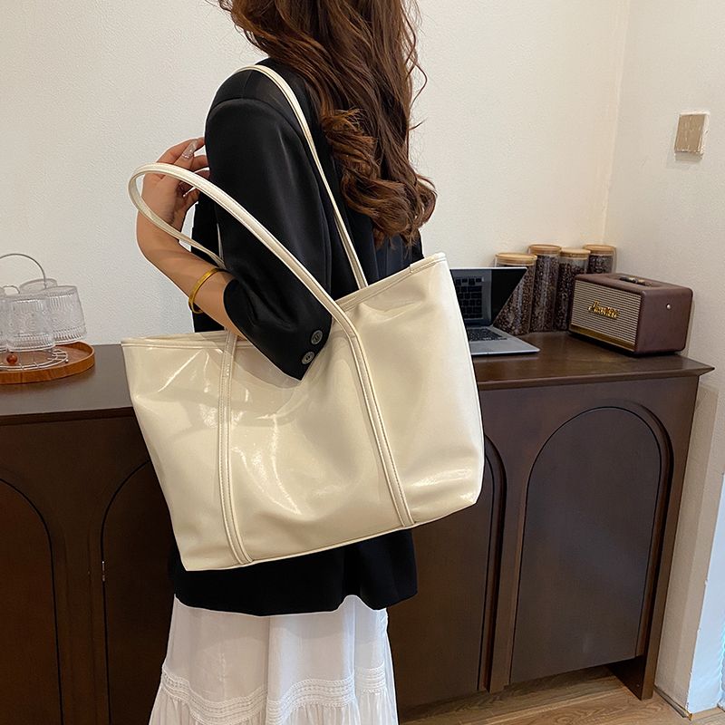 Large Capacity Bag Women's Bag New Silver Single Shoulder Hand-held Commuting Tote Bag