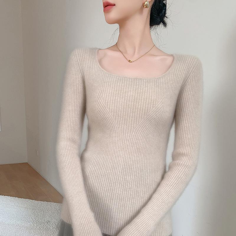 Chic Age-Defying Color-Block U-Neck Cashmere Sweater for Women - Slim Fit, Thick Knit Jacquard.