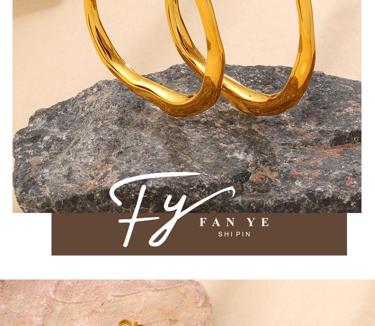 Chic Minimalist Square Hoop Earrings - Sophisticated and Stylish for Women