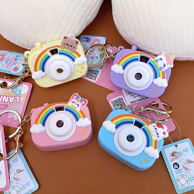 Porte-clés mignon avec caméra de projection arc-en-ciel, pendentif pour cartable, porte-clés pour femme, accessoires pour filles