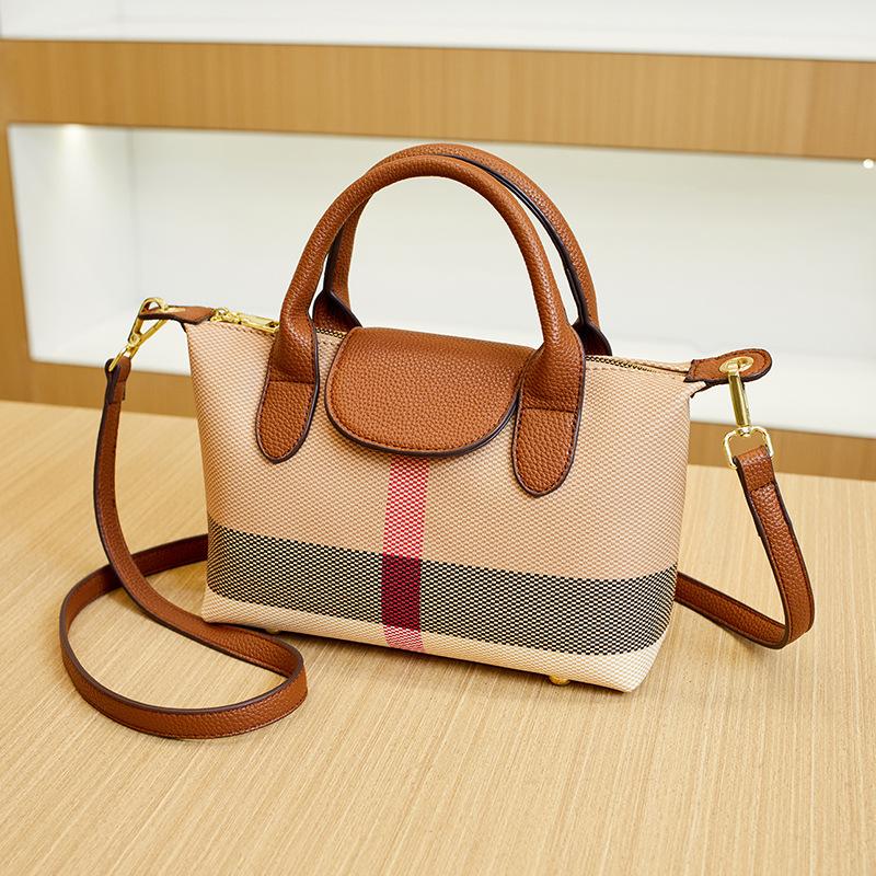 Women's small bag 2026 new model, super popular crossbody bag, exquisite summer niche high-end handbag, large capacity, bestseller