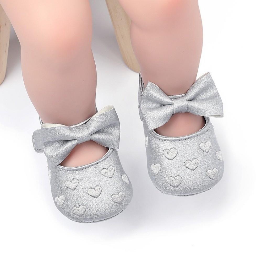 Non-slip Leather Baby Shoes Cute Appearance Soft Material Newborn First Walkers Lightweight Love Bow Toddler Shoes Indoor Use