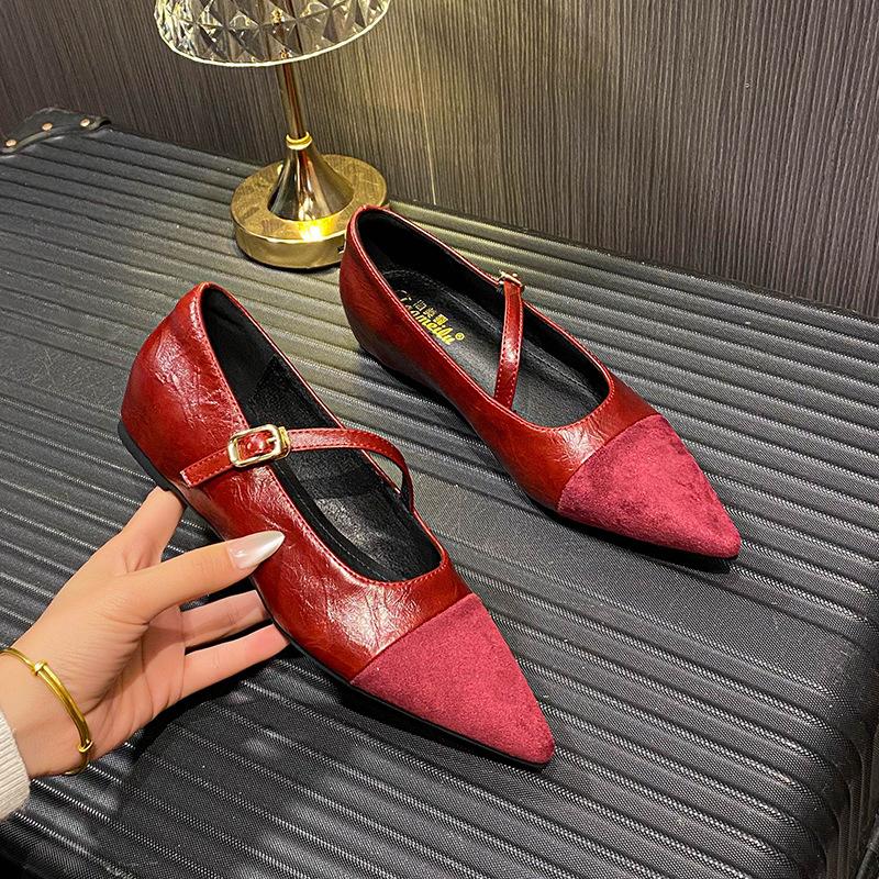 

Retro pointed single shoes women s splicing design light mouth simple brown ladyshoes French soft leather one-word buckle with flat shoes 43