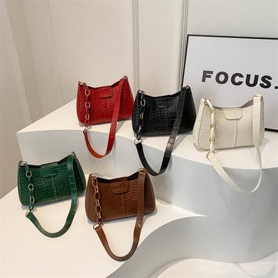 Frühling Neue Einfache Trendy One-shoulder Kleine Quadratische Tasche Unterarme Modische und Stilvolle Pendler Tasche Frauen