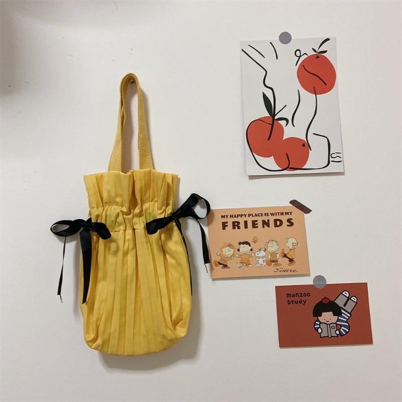 

22 solid color handbag bag, wrinkled suction belt, closed design, sundries storage, business travel, portable wash bag жёлтый