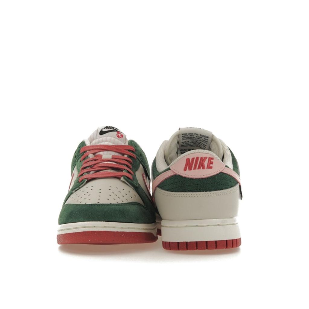 Nike Dunk Low SE All Petals United Women Sneakers Green Light-Bone Sail FN8923-061