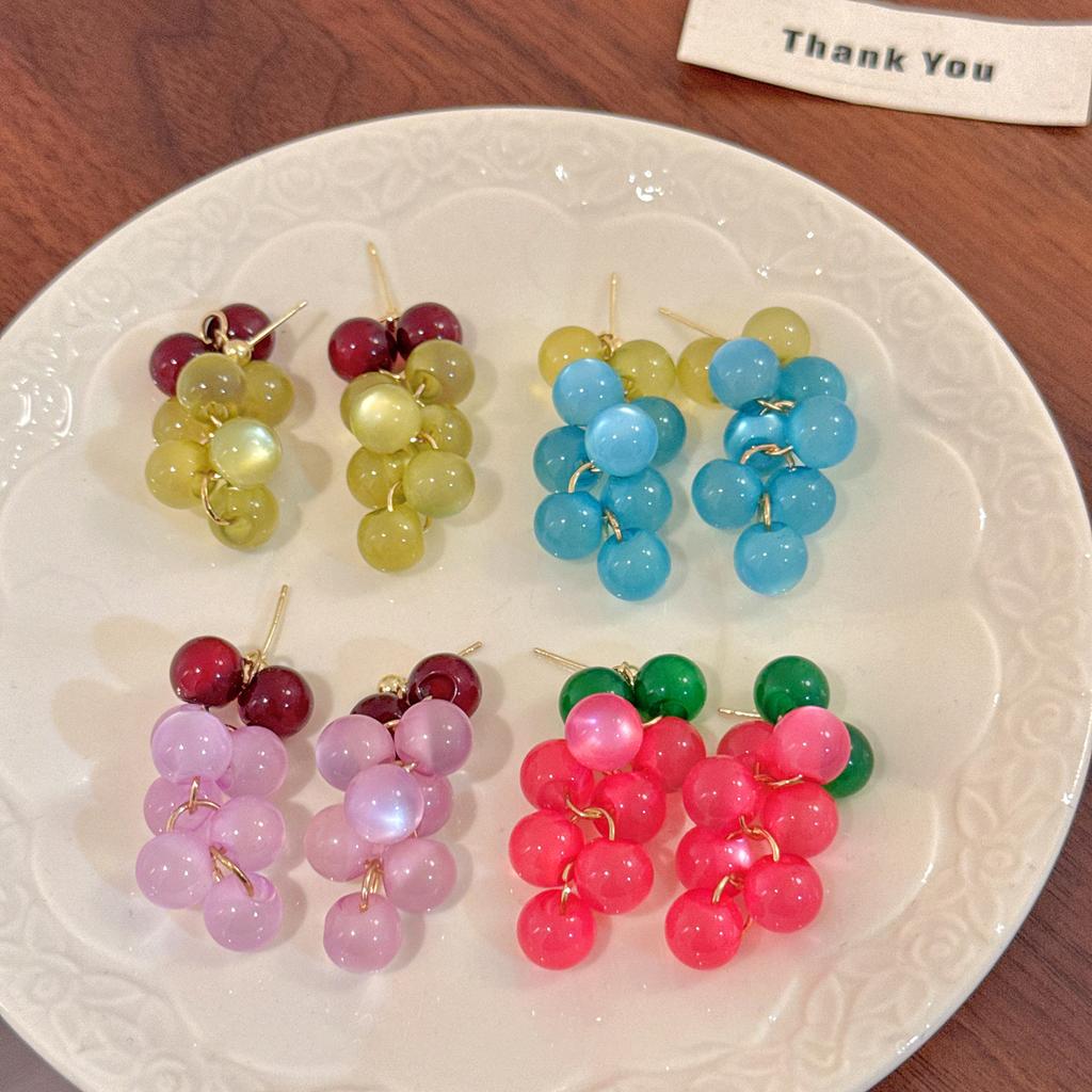 Silver needle resin grape beaded earrings, small and fresh in summer, seaside vacation style stud earrings design sense, niche earrings women