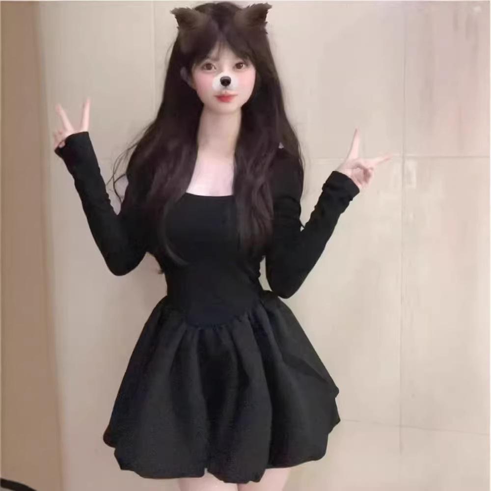 Hepburn Square Neck Black Long Sleeve Slim Dress with Puffy Skirt