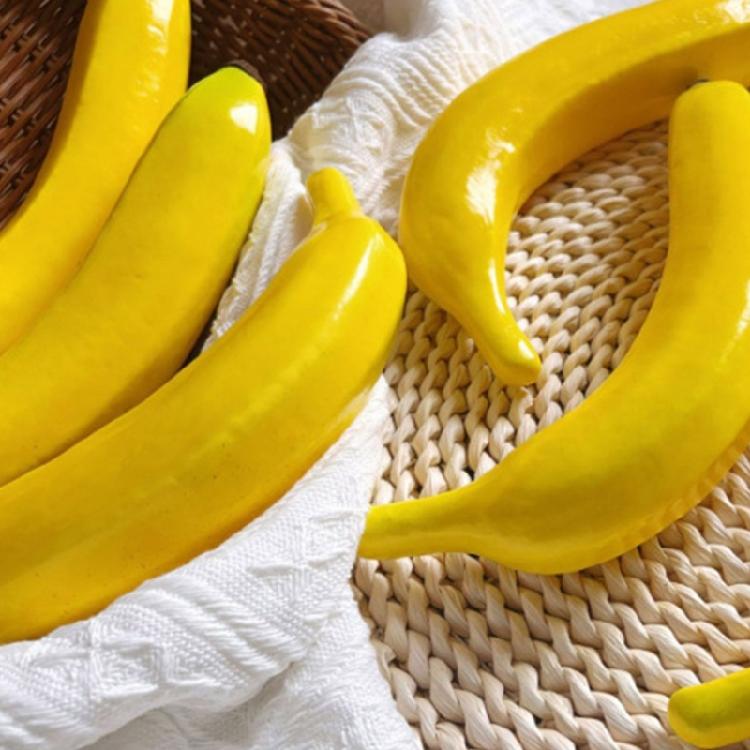 6Pieces Decorative Artificial Bananas Models Restaurant Photography Props Foam Texture for Photography and Teaching Tool
