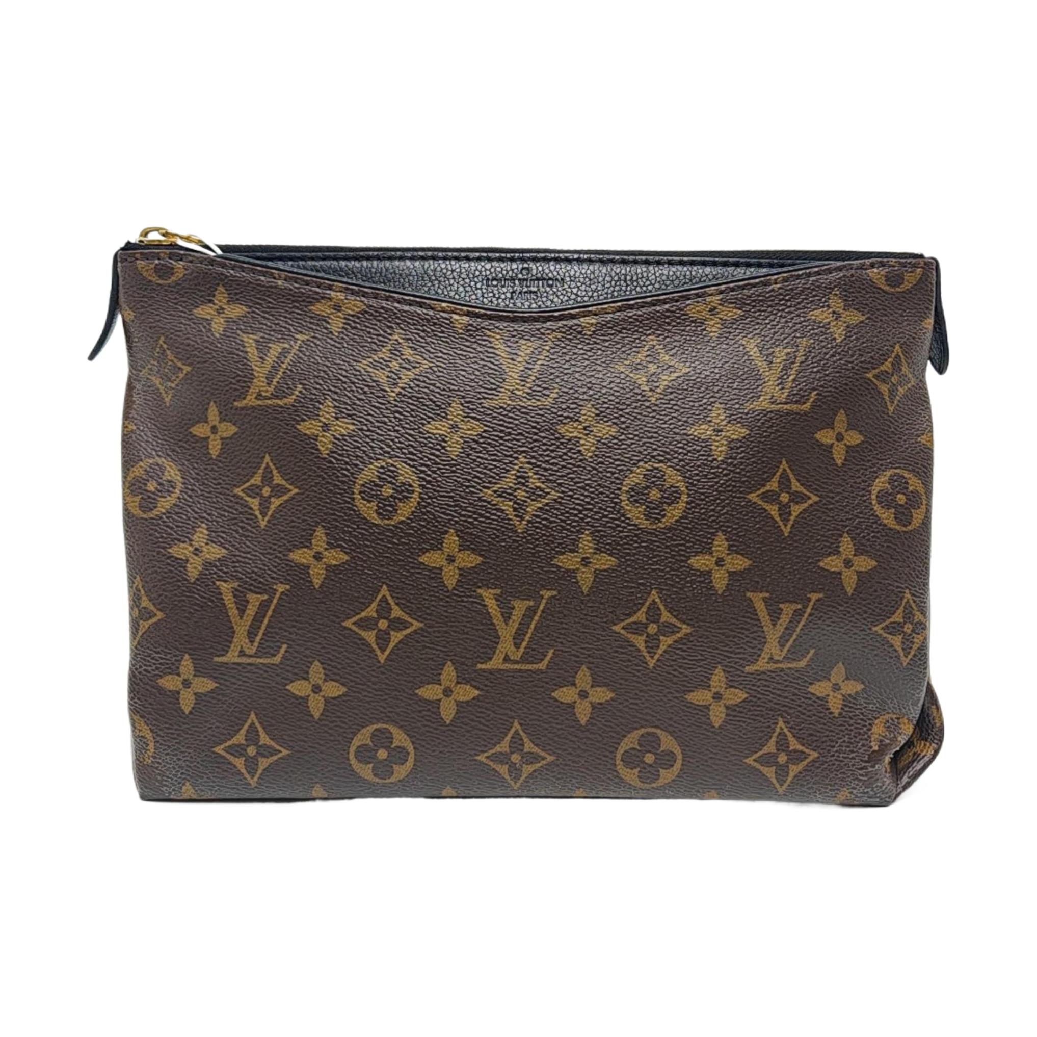 [Pre-Owned] Pallas Monogram Canvas And Leather Legendary Toiletry Bag - Good #1C6CTCN ONE SIZE