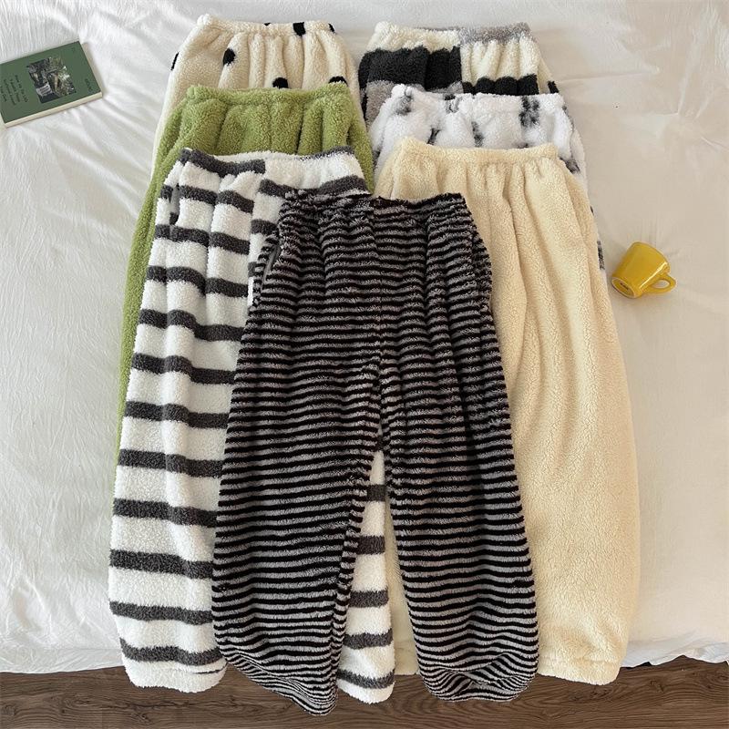 Women's Double-Pocket Coral Fleece Flannel Pajama Pants - Thick, Warm, and Perfect for Autumn/Winter