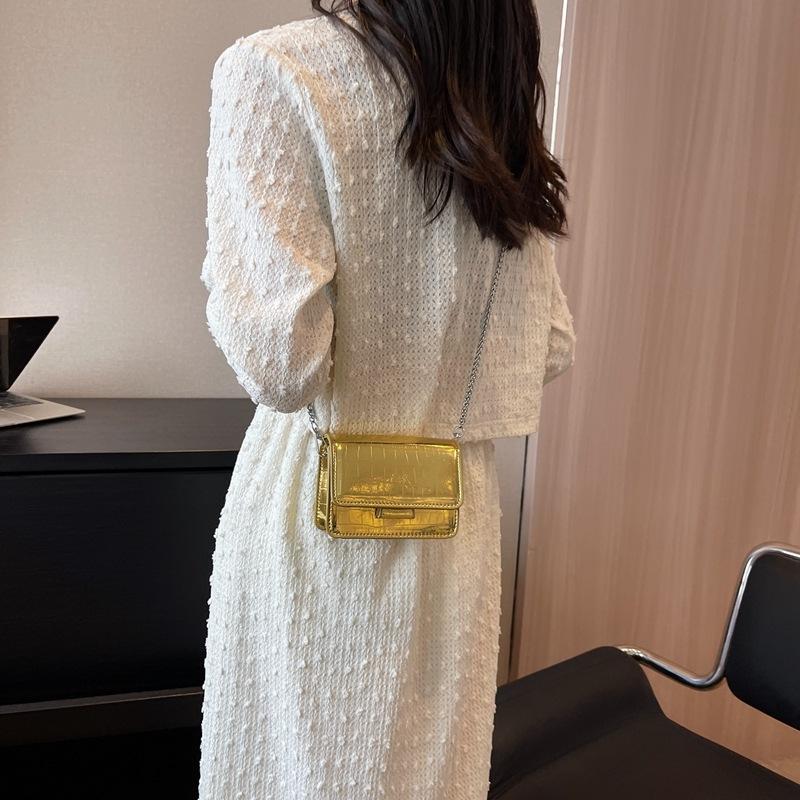 Individuelle Damentasche mit Krokodilmuster, Lackleder, Laser, modisch, ausländischer Stil, Kette, einfache kleine quadratische Tasche, vielseitige Mini