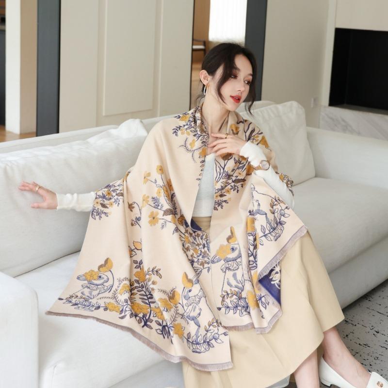 Gradual change flower imitation cashmere scarf women's high sense double-sided jacquard shawl retro scarf