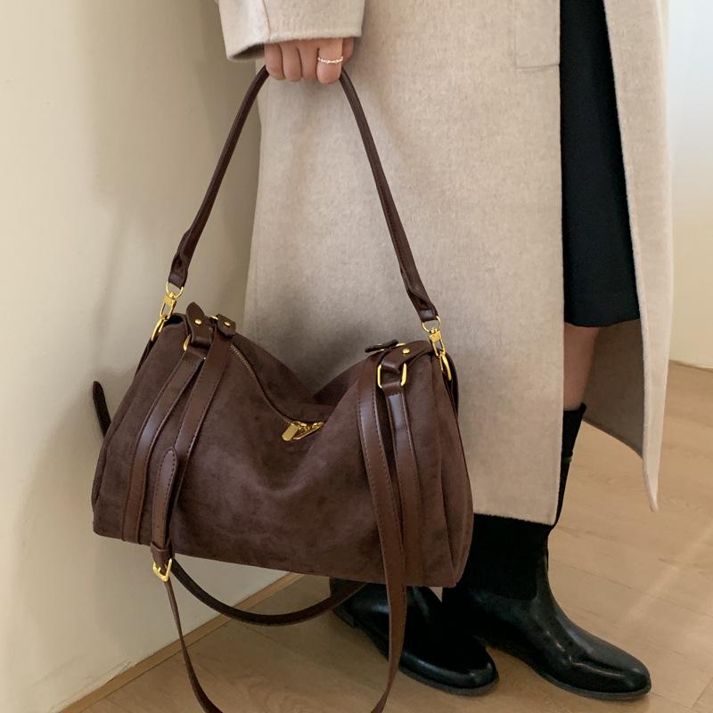 Retro Frosted Boston Women's Large Capacity Tote: Autumn/Winter Shoulder & Crossbody Bowling Bag