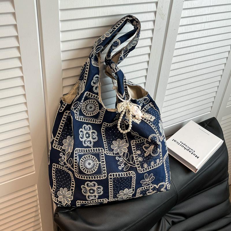 

Модный тренд повседневная простая сумка большой вместимости в зарубежном стиле 2025 лето новая персонализированная женская плечевая сумка-тоут without pendant темно-синий