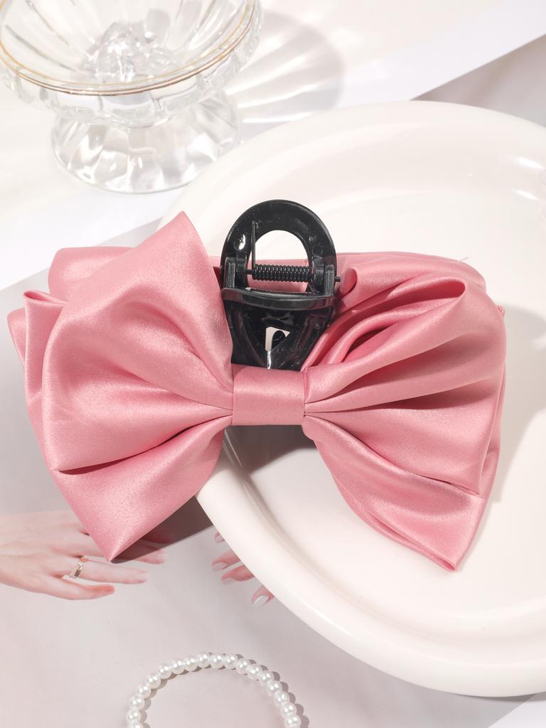 Fashion Satin Large Bow Hair Claw Clip for Women Korean Version Of Solid Color Butterfly Hair Barrettes Accessories Headwear