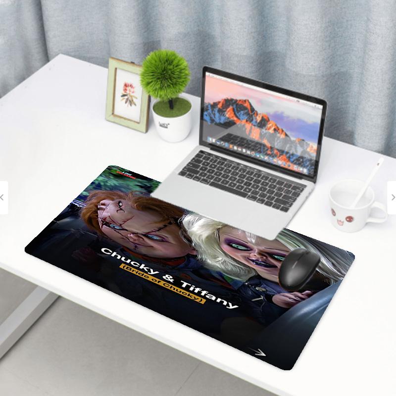 Bride of Chucky Print Mouse Pad, Anti‑Slip Desktop keyboard Mat, for PC Laptop Gaming Working Daily Use, Cool Festival Surprise Gift