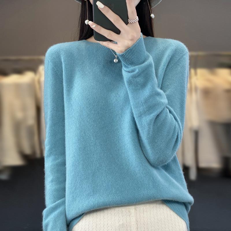 Women's Autumn/Winter Soft Wool Long Sleeve Round Neck Sweater - New Arrival