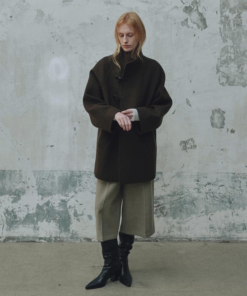 FROMWHERE Twill Bermuda Pants_Beige