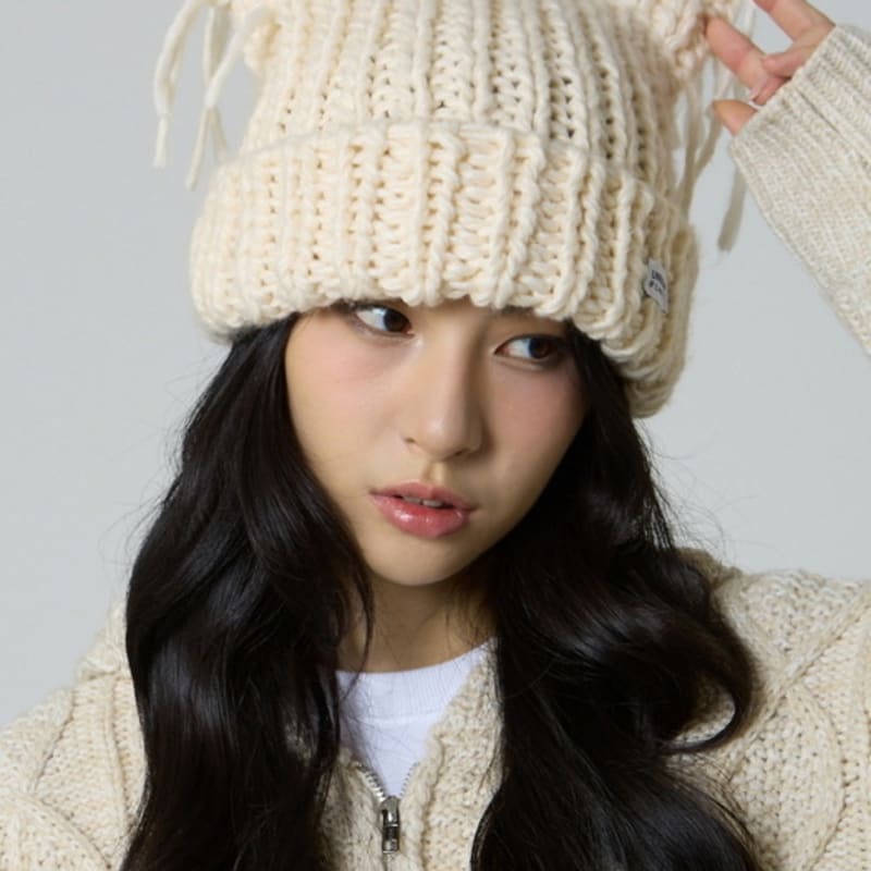 НЕИЗВЕСТНАЯ ПЛАНЕТА Шапка бини вязаная Planet Cat цвета слоновой кости FREE