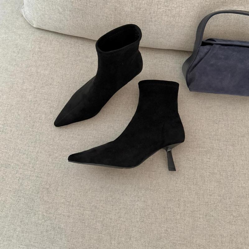 

Остроносые эластичные тонкие ботильоны женские осенне-зимние на тонком каблуке 2025 новые и ботильоны короткие ботинки коричневые ботинки женские 39 чёрный