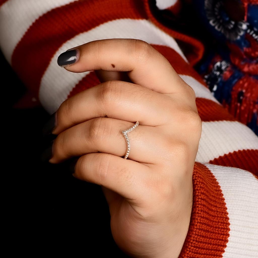 925 Sterling Silver Chevron Ring, Beaded V Shape Stacking Ring, Minimalist Wishbone Band, Dainty Stackable Silver Ring, Everyday Jewelry.