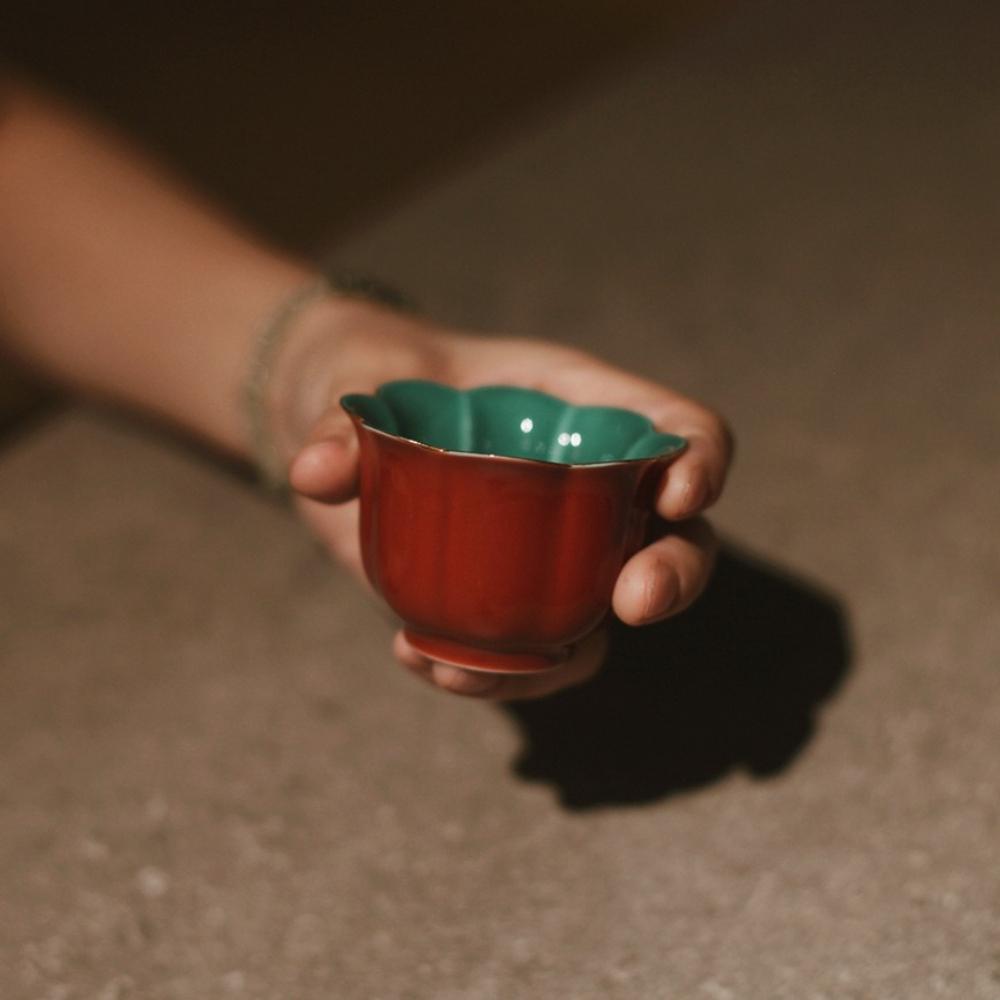 

High Level Sense New Chinese Style Palace Red Ceramic Teacup Retro Flower - Rimmed Personal Tea Cup for Simplicity Tea Tasting 50ml красный