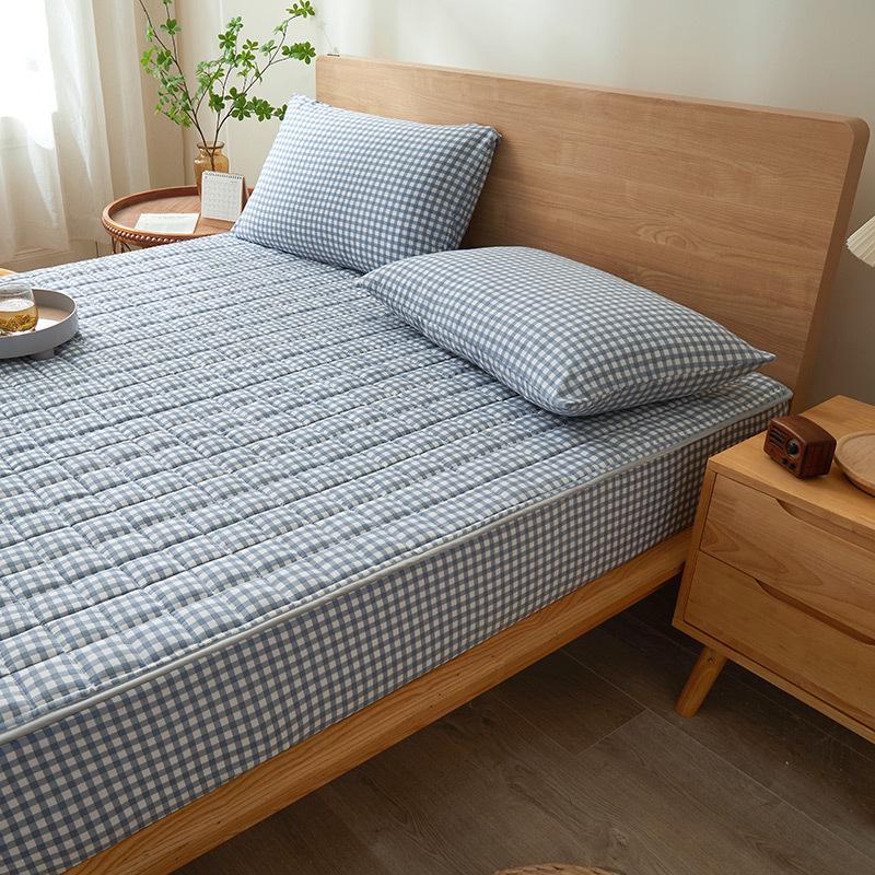 2024 Skin-Friendly Waterproof and Anti-Slip Cotton Mattress Protector