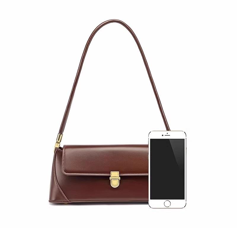 High-end Bag, Western Style Texture, Fashion Retro Baguette Underarm Bag, All-match One-shoulder Messenger Bag Trend