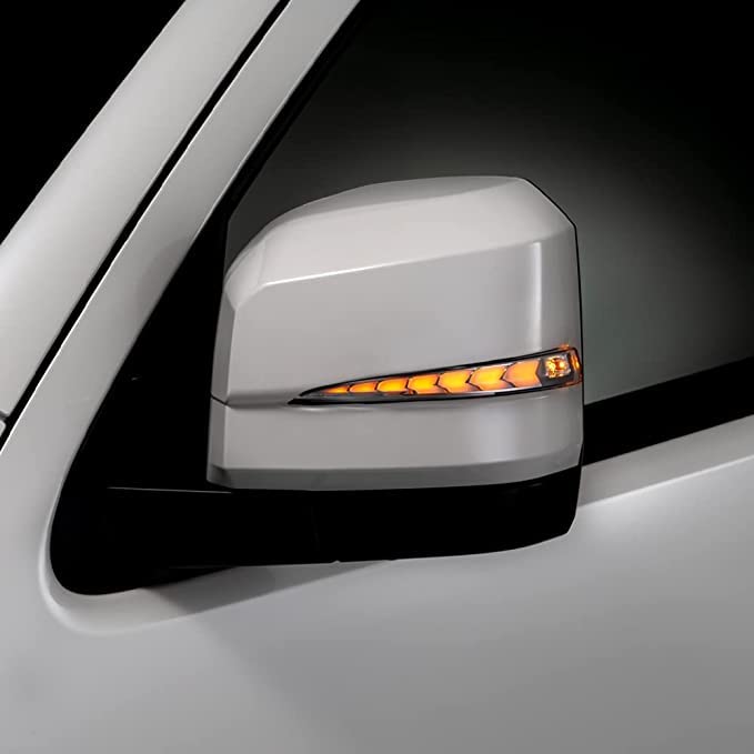 

Flowing door mirrors and turn signal lenses for the Hiace 200 series 6th and 7th generation AVEST VerticalArrow optional lamps in white and painted
