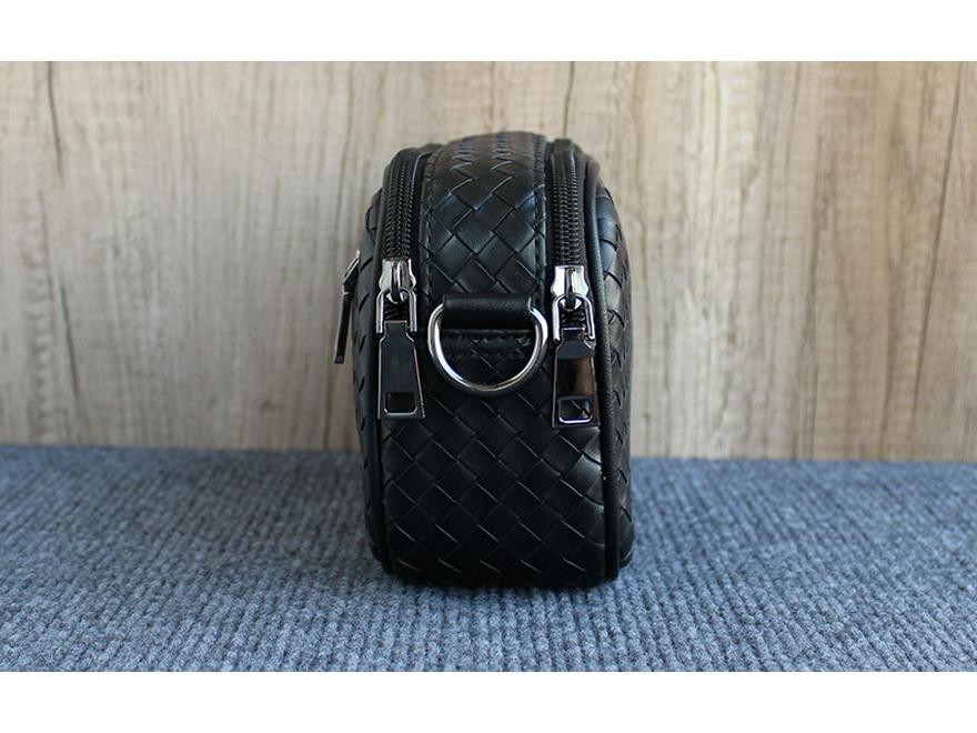 Korean Soft Leather Retro Crossbody Bag - Unisex Large Capacity Pillow Design for iPad