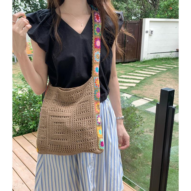 Retro Flower Women's Knitted Crossbody Bag Vintage Plaid Ladies Vacati Knit Handbags Large Capacity Female Tote Shoulder Bags