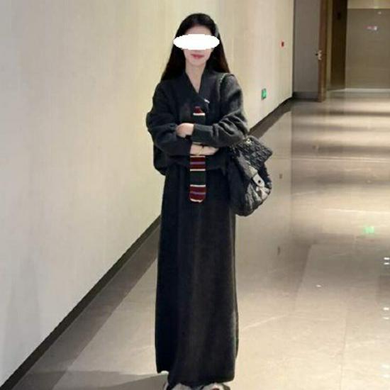 Korean Style Gray Knit Sweater & Skirt Set for Autumn/Winter 2025 - Women's Deep Winter Outfit