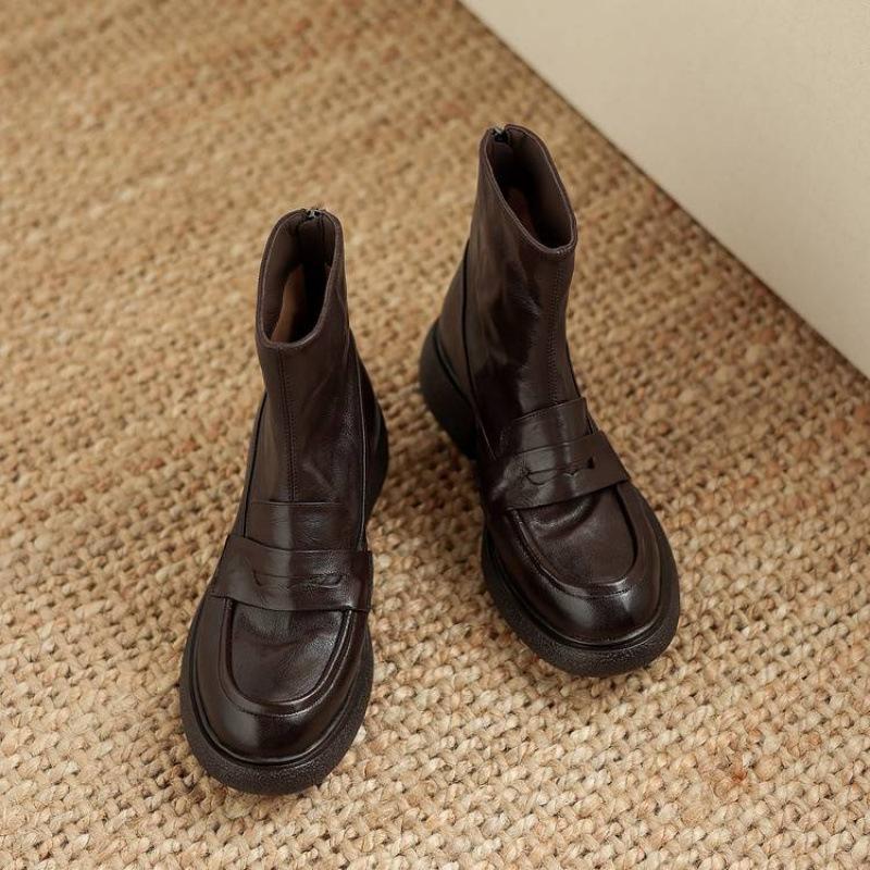 

Осенне-зимние женские ботинки Мартин кожаные большого размера женские ботинки задняя молния круглый носок резиновая толстая подошва воловья кожа низкий голенище короткие ботинки женские 40 коричневый