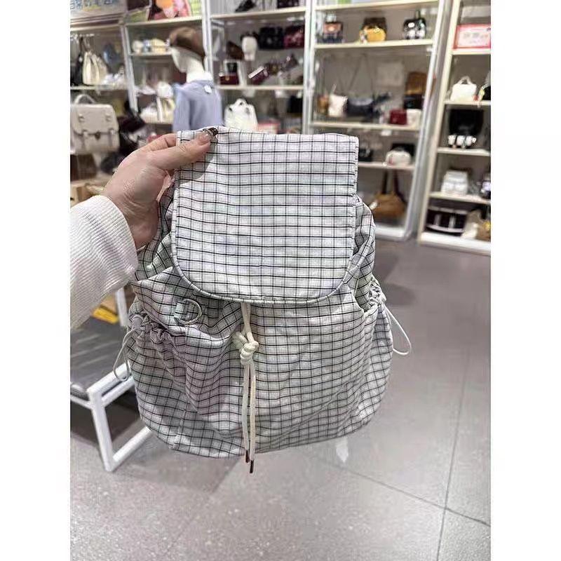 Niche Fashion Lightweight Retro Backpack Large Capacity Backpack Casual Versatile Commuter Plaid Schoolbag