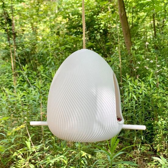 Tropfenförmiger Vogelfutterspender zum Aufhängen im Freien, Wildvogel-Futterhaus für draußen, Garten-, Terrassen-, Hinterhofdekoration