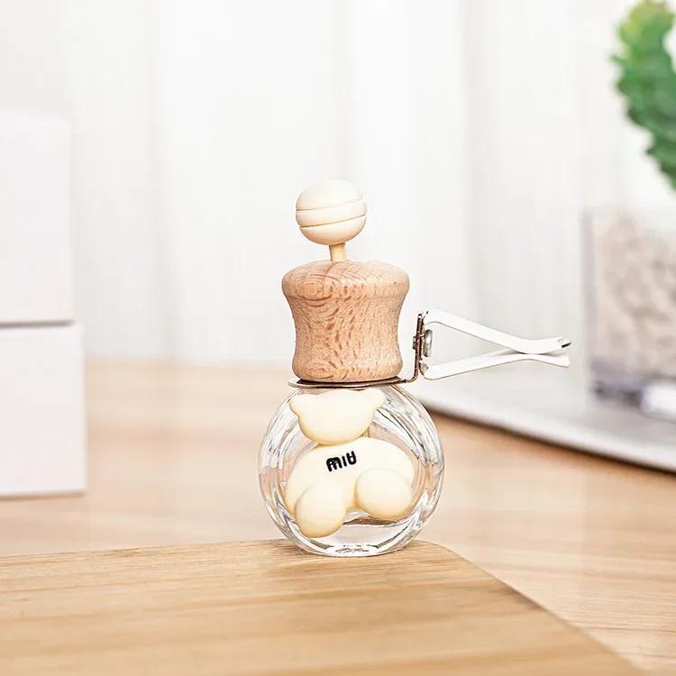 1PCS Car Perfume Bottle Hanging Glass Pendant Lasting Fragrance Auto Ornament Essential Oils Diffuser Car Interior Decoration