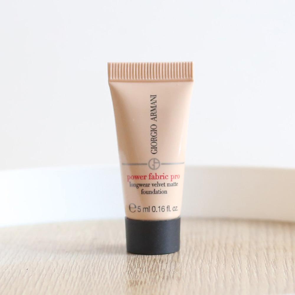 Fond de ten Armani Power Fabric Pro 5ml Nuanță #3