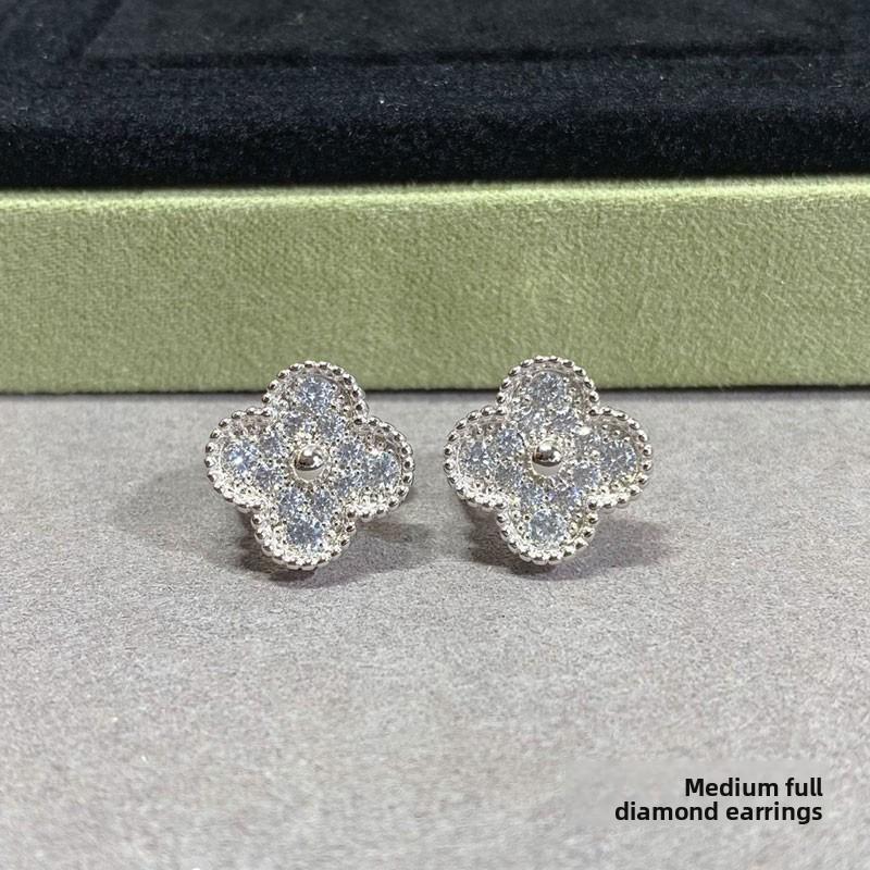 High Quality Four-leaf Clover Earring Buckle White Mother-of-pearl Earrings Red Chalcedony Black Agate Earrings