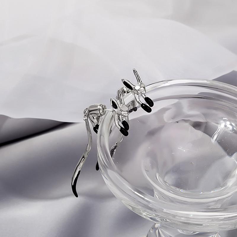 Creative Temperament Long Tail Fox Stud Earrings for Women 2024 New Trendy Zircon 925 copper Needle Cute Animal Design Earrings