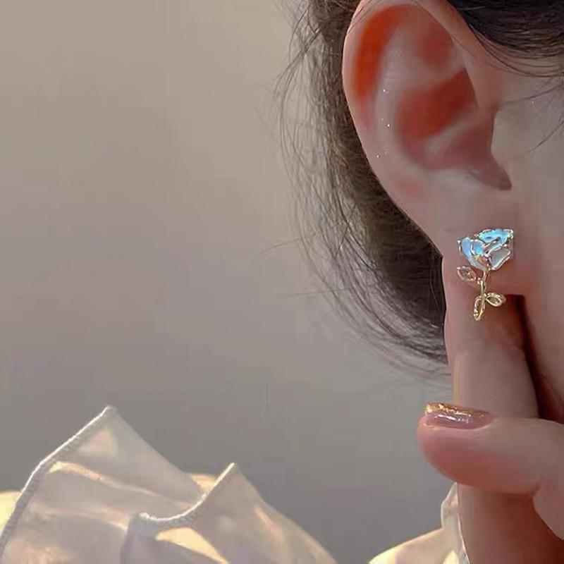 Dongdaemun Rose Flower Stud Earrings: High-End Fairy Design, Versatile Summer Accessory for Women