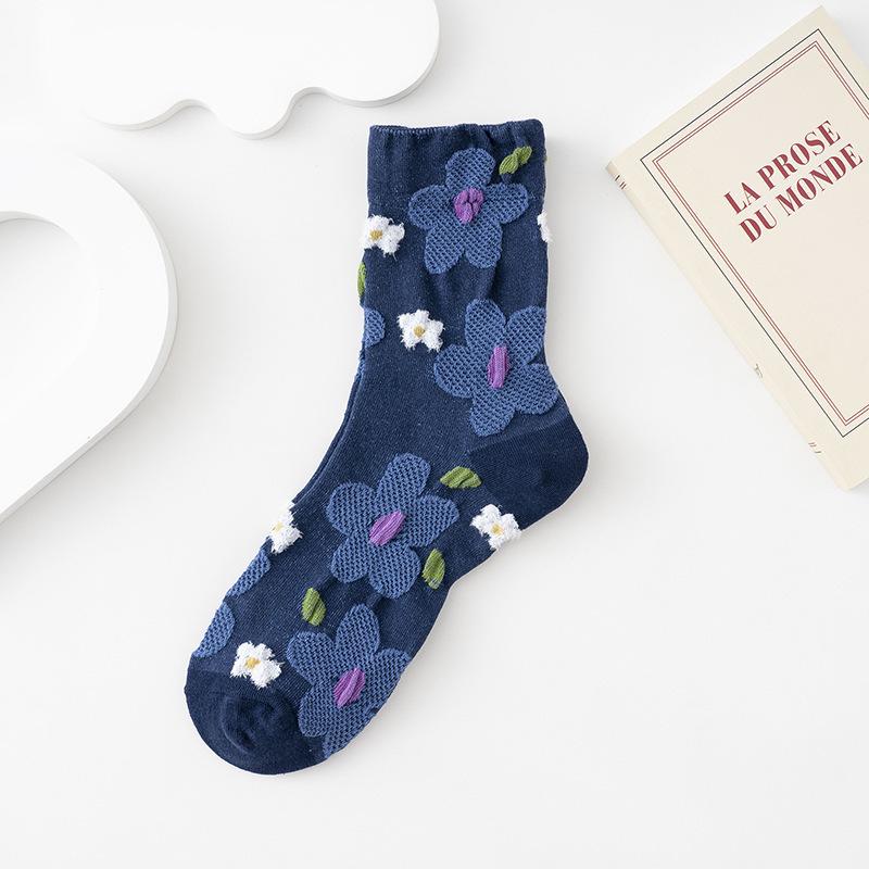 

Retro Floral Mid-Calf Women s Socks - Sweet Mori Style, Korean Embossed Flower Design 35-41