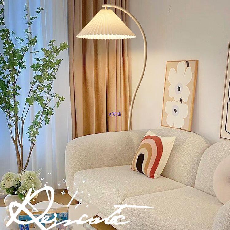 2024 Cream French Pleated Retro Floor Lamp: Stylish Living Room Accent