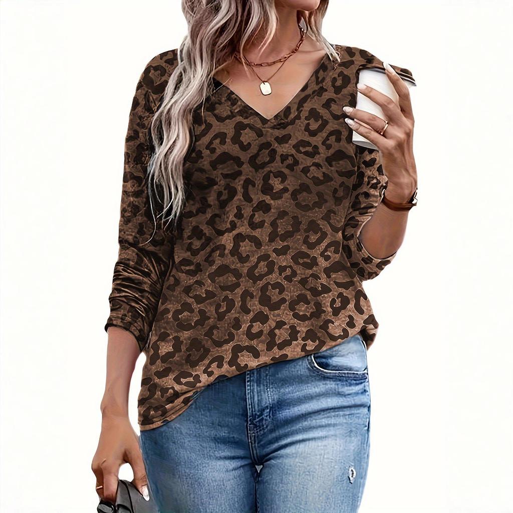 A Retro, Fashionable and Casual Women's Long-sleeved Top with Leopard Print
