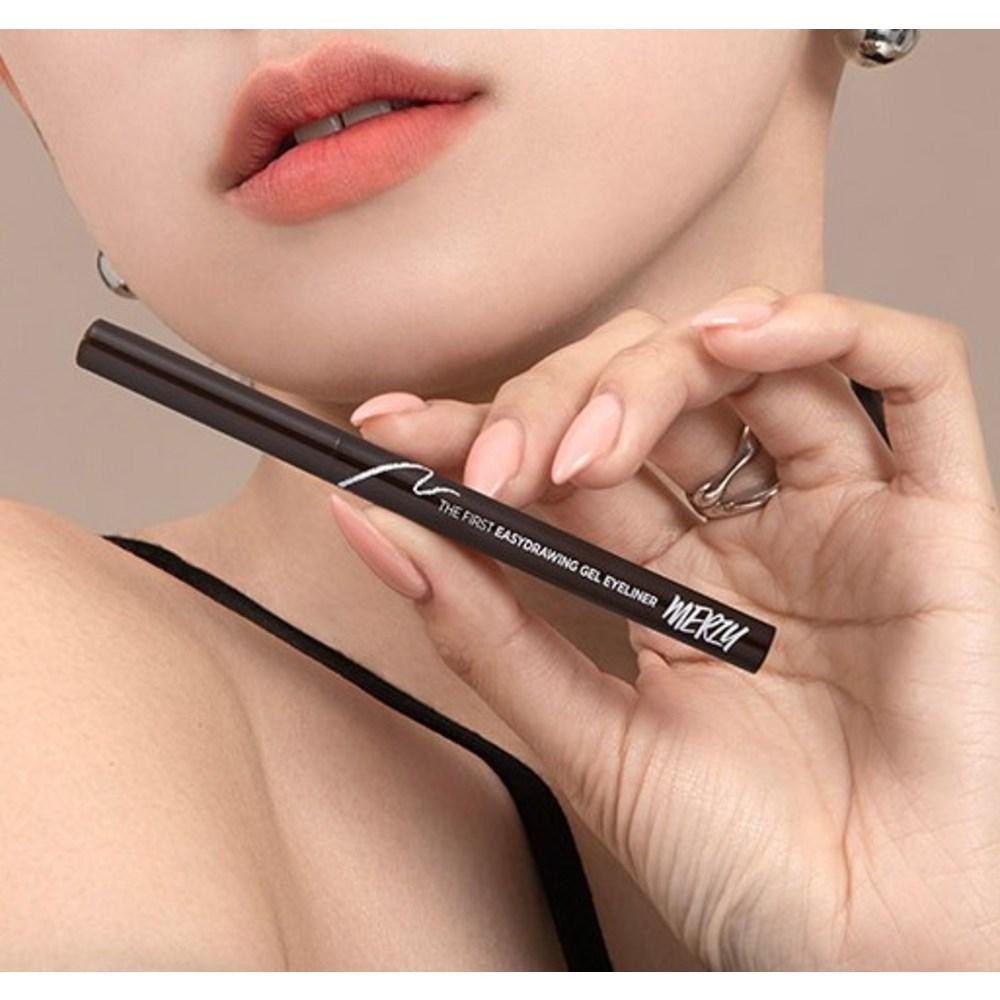 Merge the First Easy Drawing Gel Eyeliner 0,14 g, EG1 Inhalt, 2 Stk.