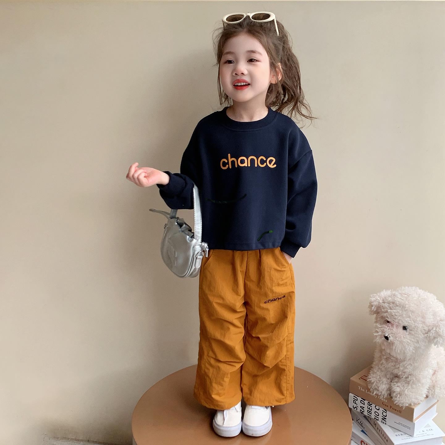 

2025 Girls Fashionable Autumn Set: Lettered Sweatshirt & Casual Pants Two-Piece for Little Girls 120 cm темно-синий