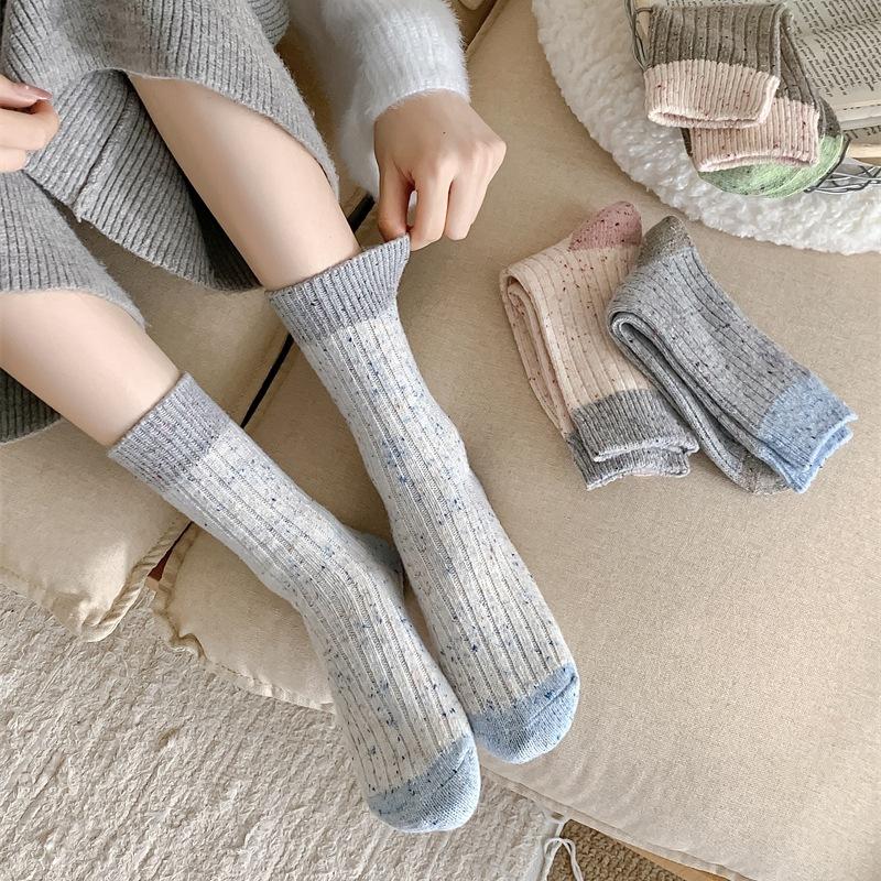 4 Paar Farbpassende Dicke Garnpunktgarn Damen Socken Dick Warm Plüsch Mid-Tube Frotteesocken Chunky Herbst- und Wintersocken