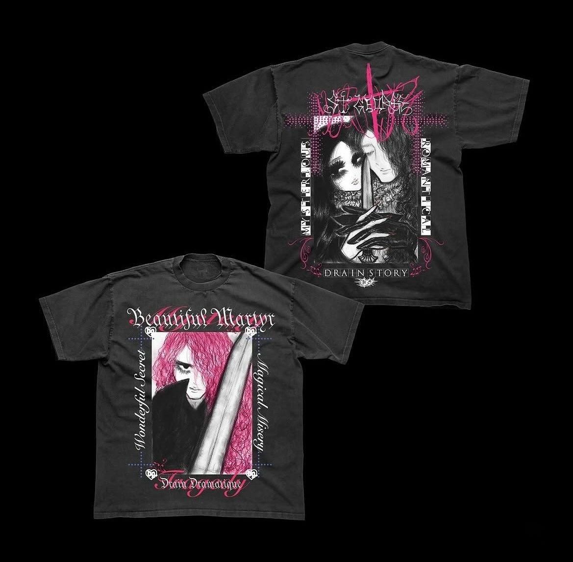 

Новая 2026 Bladee Drain Gang Martyr Tour Drain Story Футболка Переиздание Хлопок Полный Размер Высококлассная Роскошь для Мужчин и Женщин Топ L